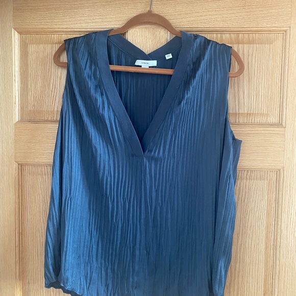 Vince Slate Blue Pleated V-Neck Blouse - Picture 2 of 4